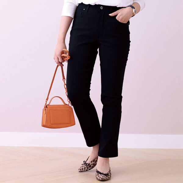 BELLUNA（ベルーナ）の「抗菌防臭！裏起毛美スマートパンツ（フルレングスパンツ）」｜黒