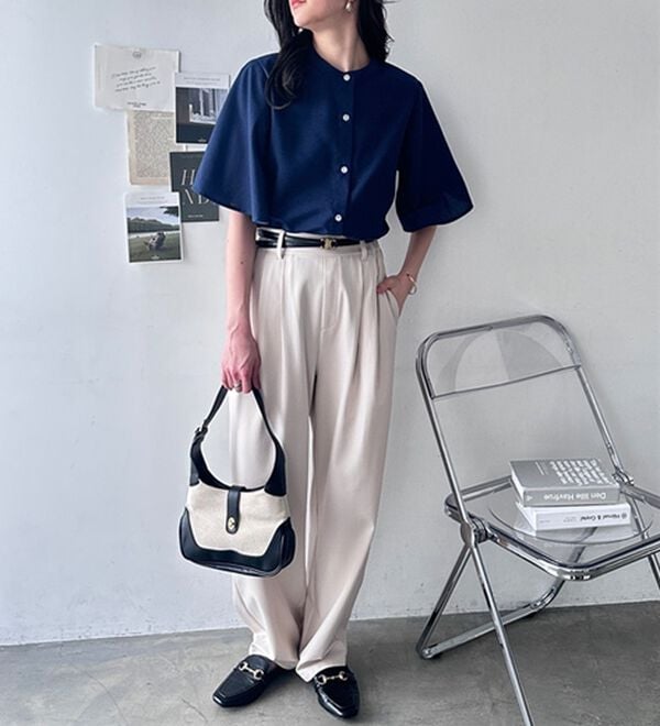 GeeRA（ジーラ）の「フレアー袖バンドカラーブラウス（ブラウス）」｜詳細画像