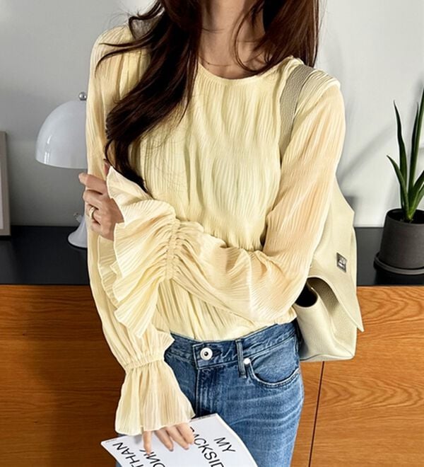 GeeRA（ジーラ）の「シアーシャーリングキャンディー袖ブラウス（ブラウス）」｜詳細画像