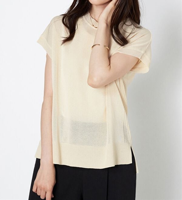 BELLUNA（ベルーナ）の「フラッシュヤーン素材サマーニット（ニット・セーター）」｜アイボリー