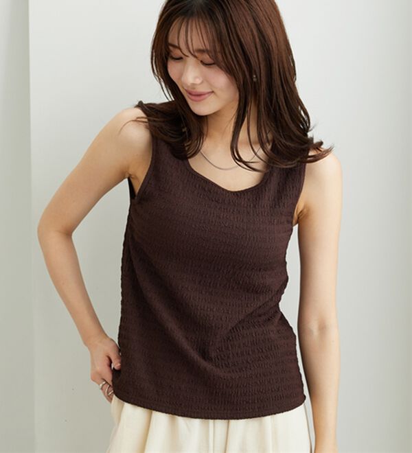 BELLUNA（ベルーナ）の「ジャカード素材カップ付タンクトップ（タンクトップ・キャミソール）」｜詳細画像