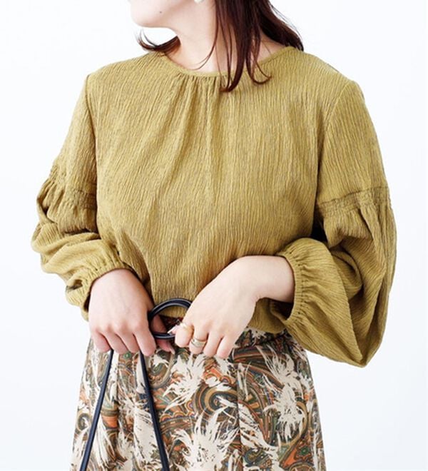 BELLUNA（ベルーナ）の「楊柳袖シャーリングブラウス（ブラウス）」｜詳細画像