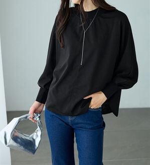BELLUNA（ベルーナ）の「Ｔシャツ感覚なのにきちんとブラウス見え！カットジョーゼットプルオーバー（ブラウス）」｜黒