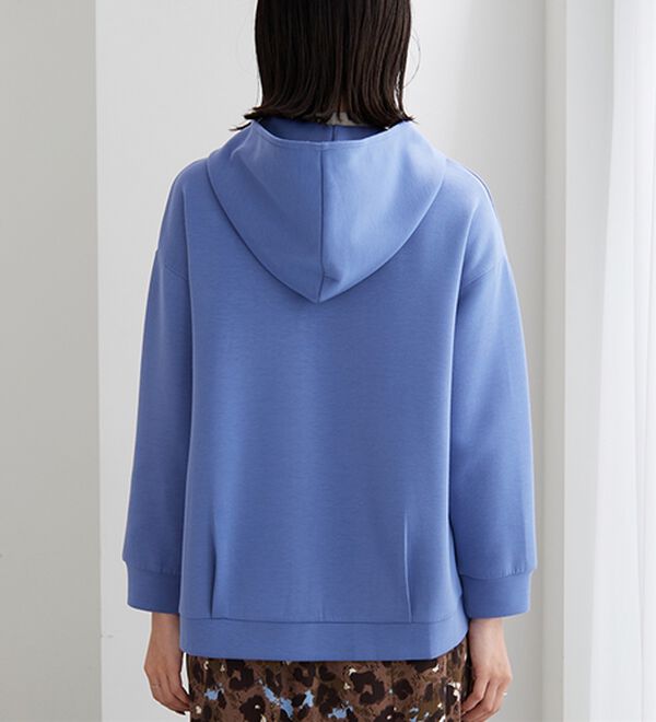 BELLUNA（ベルーナ）の「【快適Ｌａｂ．】とろみ素材裾タックパーカー（パーカー）」｜詳細画像