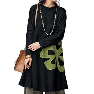 BELLUNA（ベルーナ）の「裏起毛カットソー配色モチーフ使いチュニック（チュニック）」｜黒系