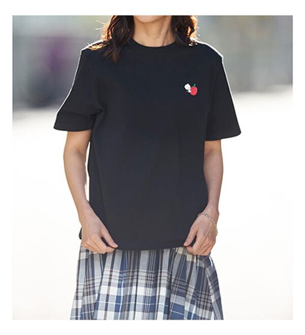 BELLUNA（ベルーナ）の「＜べるーにゃ&times;フルーツオブザルーム＞綿１００％素材プリントＴシャツ（Tシャツ）」｜詳細画像