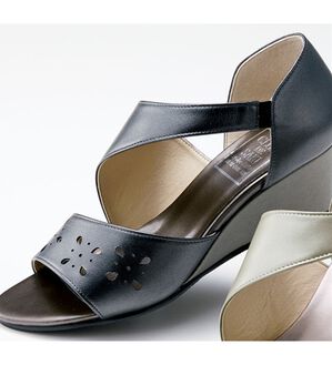 BELLUNA（ベルーナ）の「日本製牛革エレガントパンプス（パンプス）」｜ガンメタリック