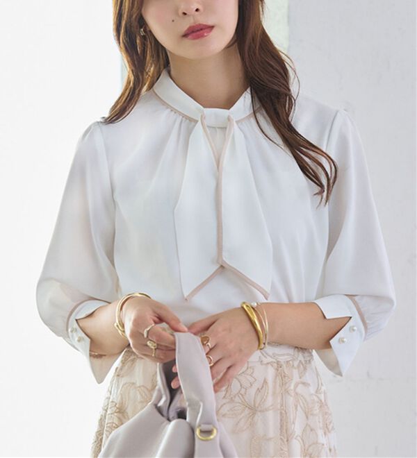 alotta（アロッタ）の「袖口パール6分袖ブラウス（ブラウス）」｜詳細画像