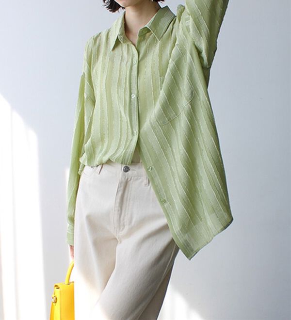 GeeRA（ジーラ）の「きらきらシアーストライプジャカードシャツ（シャツ）」｜詳細画像