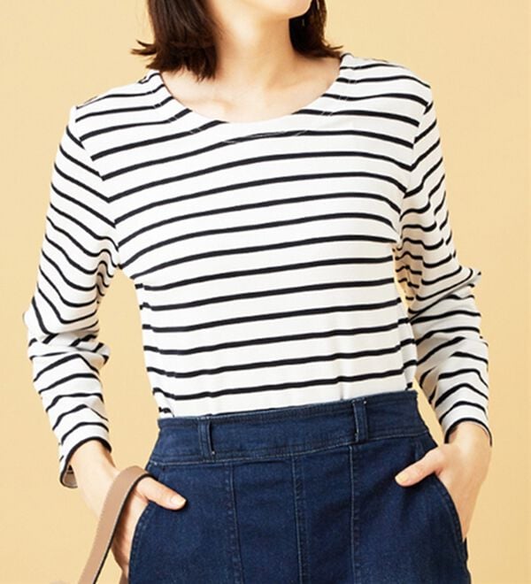 BELLUNA（ベルーナ）の「柔らかポンチ素材ボーダープルオーバー（カットソー）」｜オフ白&times;ネイビー