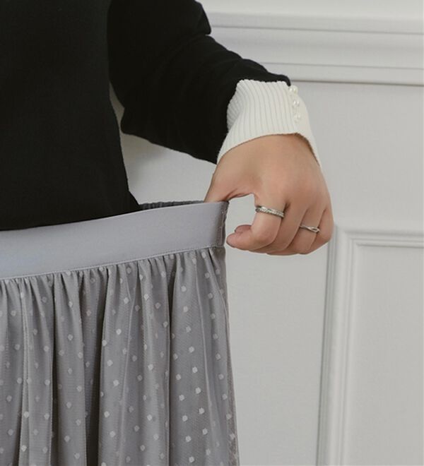 BELLUNA（ベルーナ）の「ドット柄チュールリバーシブルスカート（ロングスカート）」｜詳細画像