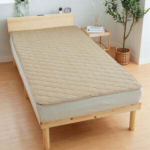 iellio（イエリオ）の「パッと置くだけピタッと簡単敷パッド（敷パッド）」｜タオル地モカベージュ