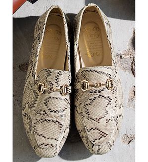 GeeRA（ジーラ）の「選べる！ビットローファー（プレーン）（ローファー）」｜パイソン柄