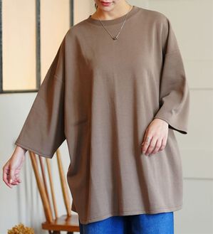 A HAPPY MARILYN（アハッピーマリリン）の「【Ｍ～８Ｌ】スウェット苦手さんも嬉しい！綿トレーナーライクビッグシルエットＴシャツ（Tシャツ）」｜グレージュ