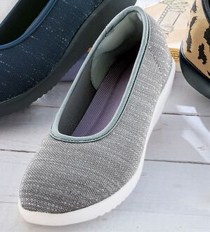 BELLUNA（ベルーナ）の「幅広ラクちんニットパンプス（パンプス）」｜グレー