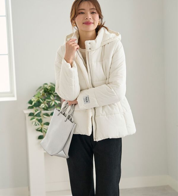 BELLUNA（ベルーナ）の「軽くてあったか！中わたショート丈アウター（ショートコート）」｜詳細画像