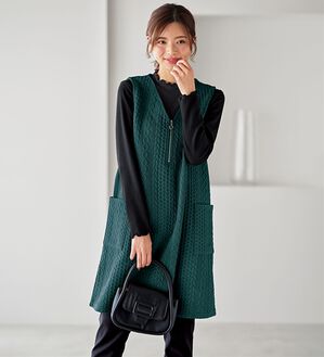 BELLUNA（ベルーナ）の「【フリル衿リブプルオーバー付】ジップ使いジャンパースカート（ジャンパースカート）」｜グリーン×黒