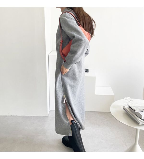 GeeRA（ジーラ）の「裏起毛裾ファスナーパーカーワンピース（カットソーワンピース）」｜詳細画像