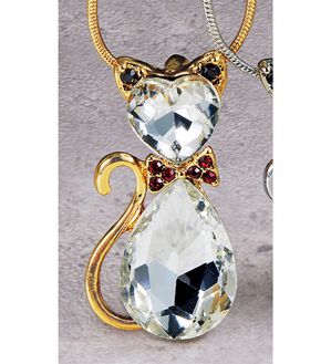 BELLUNA（ベルーナ）の「きらきら猫モチーフペンダント（ネックレス・ペンダント）」｜ゴールド系