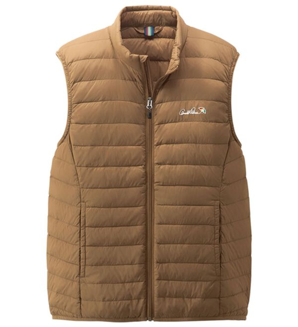 「＜アーノルド　パーマー＞ポケッタブルダウンベスト（メンズベスト）」｜ベージュ