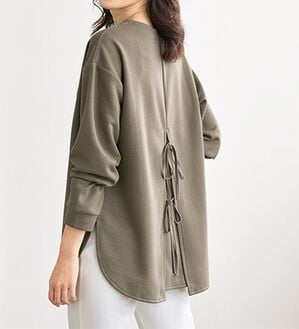 BELLUNA（ベルーナ）の「バックリボンデザイン裾ラウンドチュニック（チュニック）」｜詳細画像