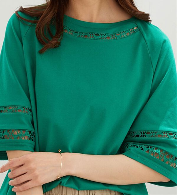 BELLUNA（ベルーナ）の「衿＆袖ハシゴレース使いプルオーバー（カットソー）」｜詳細画像