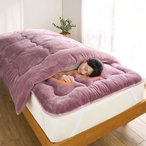 「こたつのようにあたたかい蓄熱ボリューム寝具（敷パッド）」｜パープル
