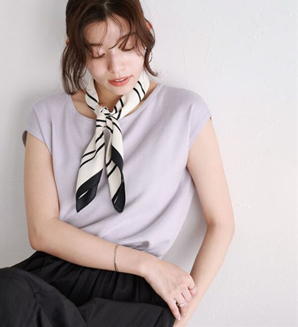 Pierrot（ピエロ）の「【選べる２ネック】シルクタッチフレンチスリーブニット（ニット・セーター）」｜詳細画像