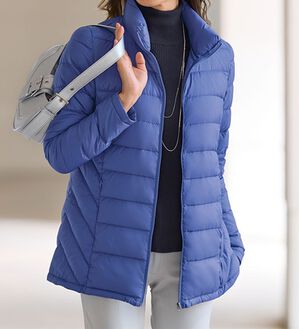 BELLUNA（ベルーナ）の「洗える！軽量ダウンスタンド衿ジャケット（ポーチ付）（ダウンコート・ジャケット・ベスト）」｜詳細画像