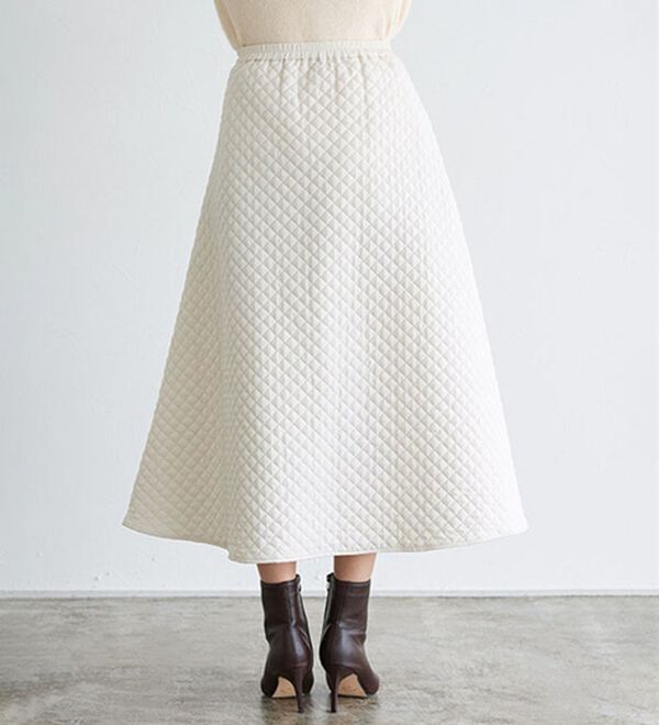 Pierrot（ピエロ）の「キルティングフレアスカート（ロングスカート）」｜詳細画像