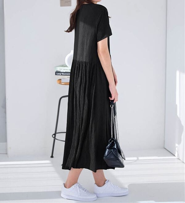 Viola e Viola（ヴィオラ エ ヴィオラ）の「【５つの機能付】楽ちんジャカードワンピース（カットソーワンピース）」｜ブラック