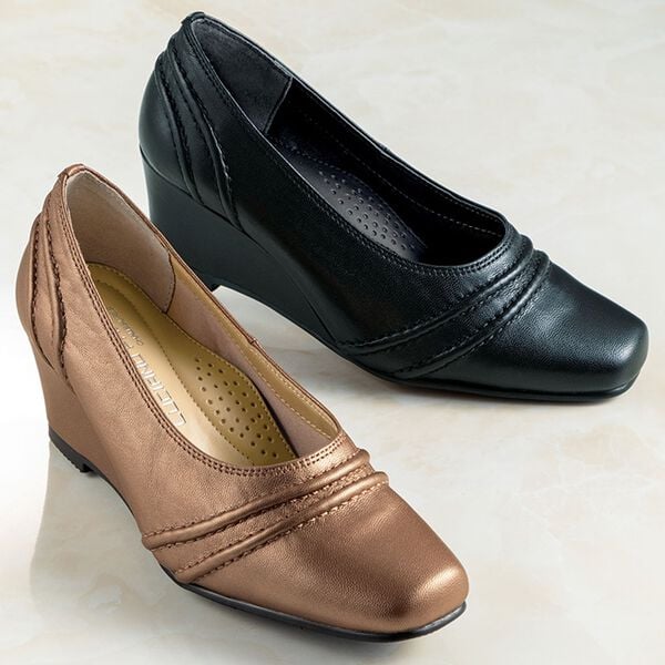 BELLUNA（ベルーナ）の「山羊革エレガントダブルラインパンプス（パンプス）」｜詳細画像