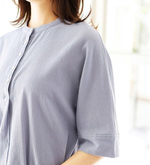 BELLUNA（ベルーナ）の「綿１００％ワッシャー素材ゆったりドルマンブラウス（ブラウス）」｜詳細画像