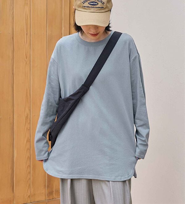 CHAN ME（チャンミ）の「綿１００％ラウンドヘムオーバーサイズＴシャツ（Tシャツ）」｜ブルー