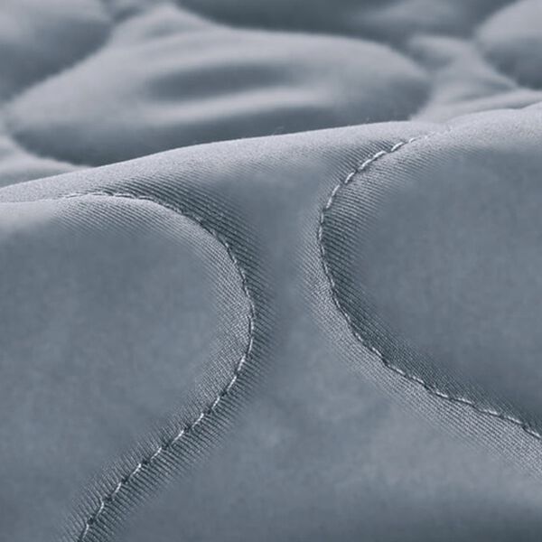 BELLUNA（ベルーナ）の「着ぶくれしにくい！裏シャギーキルトジャケット（ブルゾン）」｜詳細画像