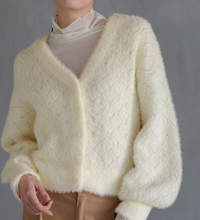 RANAN（ラナン）の「パール調ボタン付フェザーニットカーディガン（ニットカーディガン）」