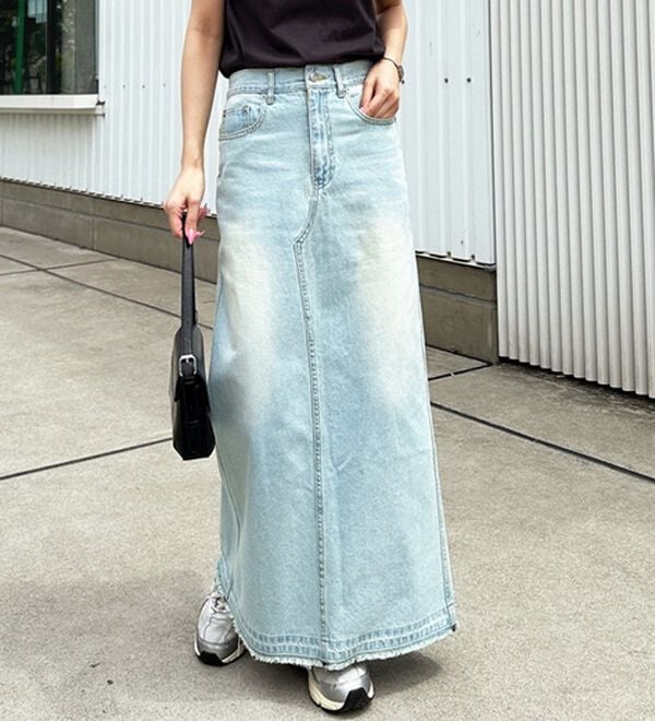 GeeRA（ジーラ）の「バックスリットデニムロングスカート（ロングスカート）」｜詳細画像