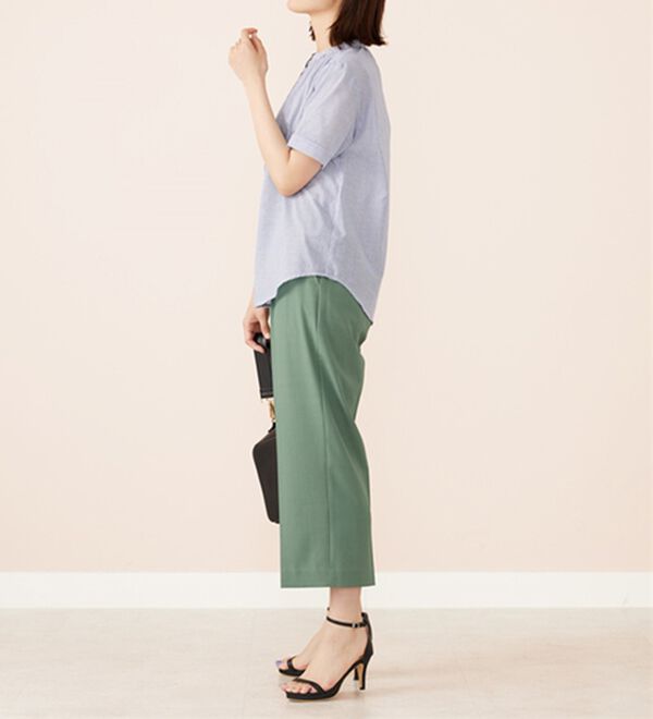 BELLUNA（ベルーナ）の「ギャザー使いバンドカラーブラウス（ブラウス）」｜詳細画像