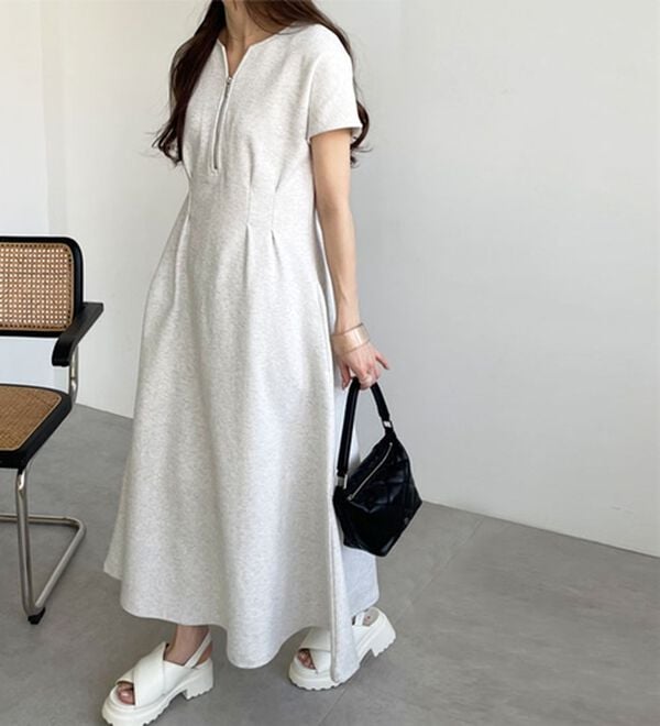 GeeRA（ジーラ）の「前後2WAYハーフジップフレンチ袖ワンピース（カットソーワンピース）」｜詳細画像