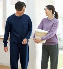 「＜シンプル＆プラス＞肌側綿１００％やわらかニットキルトパジャマ（メンズルームウェア）」