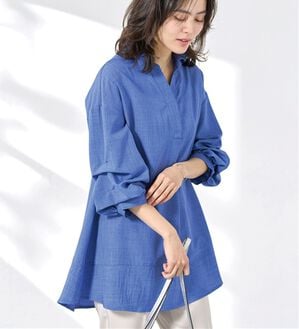 BELLUNA（ベルーナ）の「麻調素材袖タックデザインシャツチュニック（チュニック）」｜ブルー