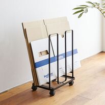 iellio（イエリオ）の「タワー　ダンボールストッカー　＜ｔｏｗｅｒ　山崎実業＞（リビング用品）」