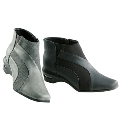 BELLUNA（ベルーナ）の「４Ｅストレッチ素材エレガントブーティ（ブーツ）」