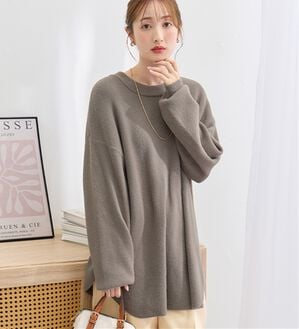 alotta（アロッタ）の「ふんわり裾ラウンドゆるニットチュニック（チュニック）」｜モカ