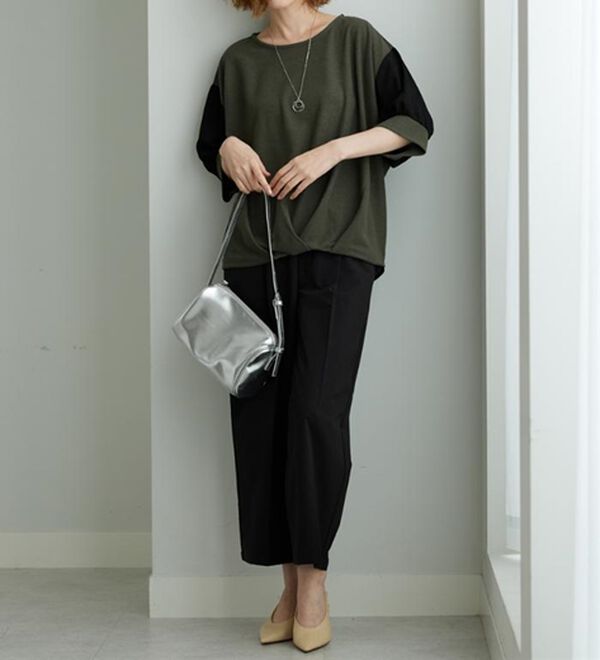 BELLUNA（ベルーナ）の「【新色追加】&ldquo;2点セット&rdquo;ネックレス付！異素材裾タックプルオーバー（カットソー）」｜詳細画像