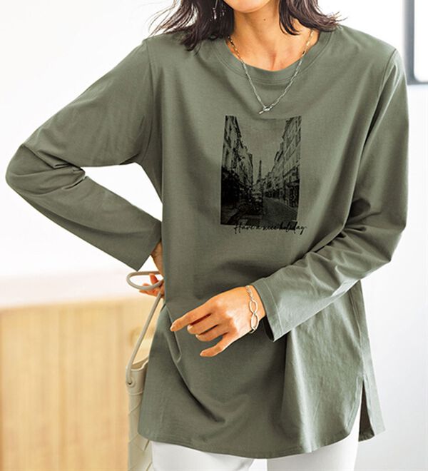 BELLUNA（ベルーナ）の「綿１００％ロゴプリントプルオーバー（カットソー）」｜詳細画像