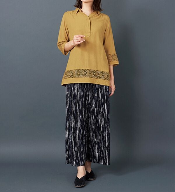 BELLUNA（ベルーナ）の「袖＆裾レースデザインシャツチュニック（チュニック）」｜詳細画像