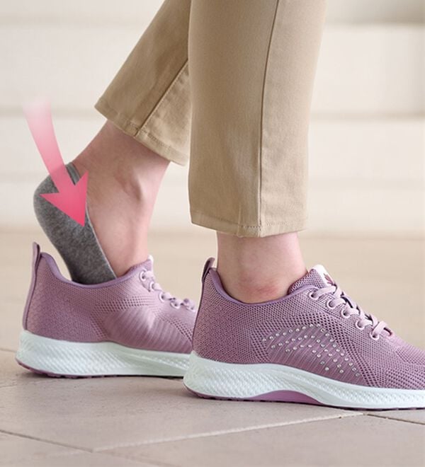 BELLUNA（ベルーナ）の「手を使わずに履けるニットスニーカー（スニーカー）」｜詳細画像