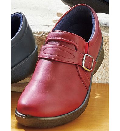 BELLUNA（ベルーナ）の「５Ｅベルトデザイン幅広シューズ（フラットシューズ）」