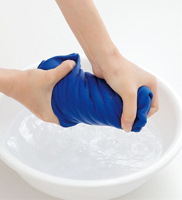 「冷感クールポンチョ（その他ファッション小物）」｜詳細画像